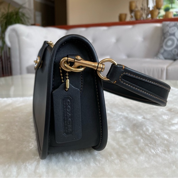 ‼️SOLD‼️ Coach Swinger Shoulder Bag in Black - Picture 5 of 16